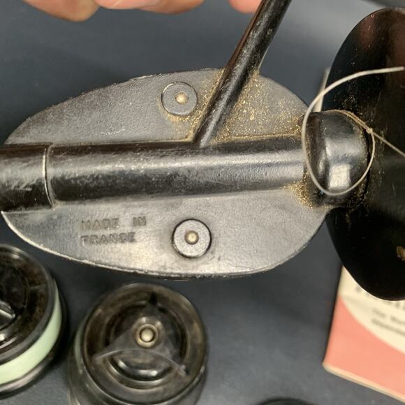 Vintage Garcia Mitchell 300 Spinning Reel - Made In France Manuals Extra Spools - Picture 13 of 16